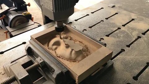 Станок вырезать из дерева
