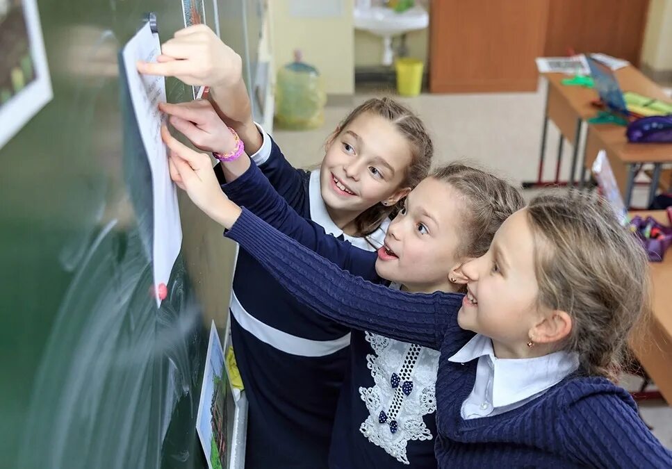 гуманитарные младшие школьники.