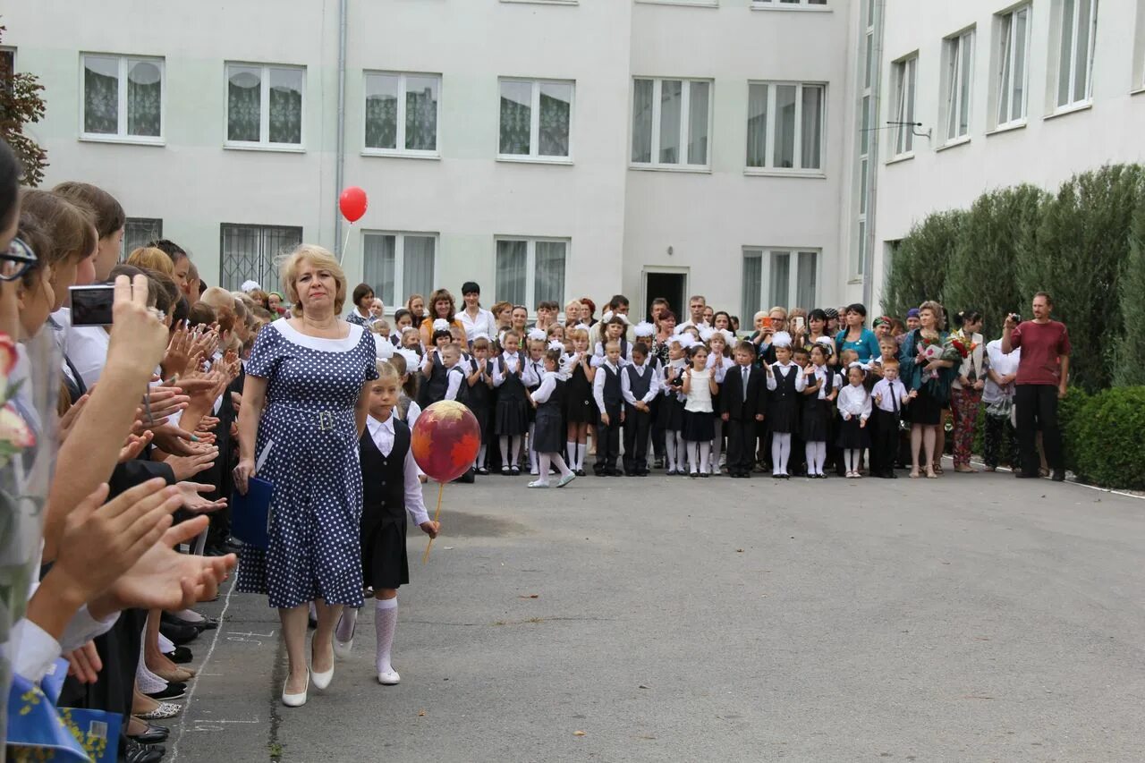 15 школа волгодонск. Школа 1 Волгодонск. Школа 21 Волгодонск. Школа 24 Волгодонск.