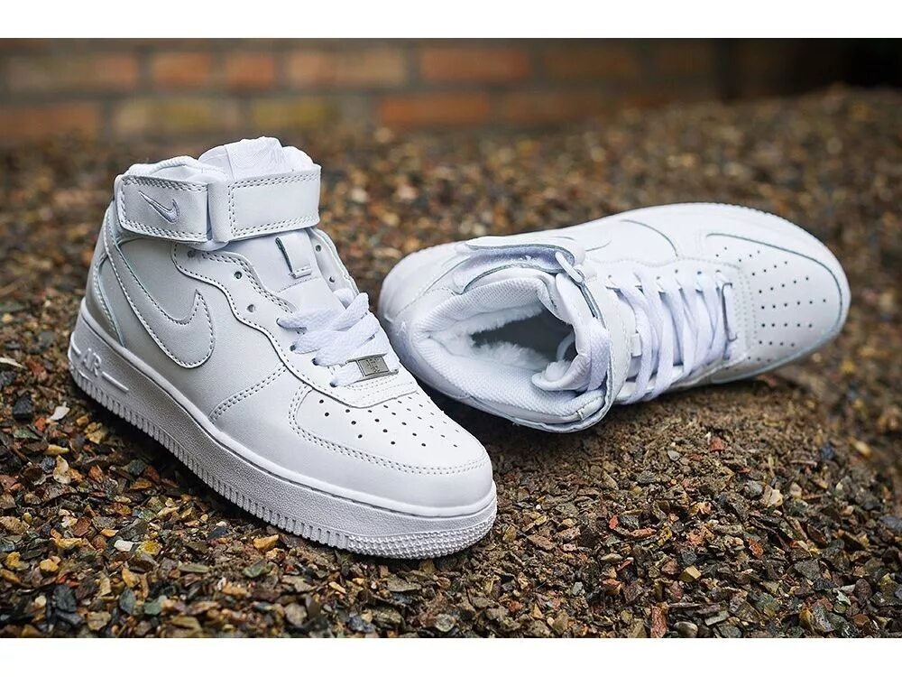 Теплые найки. Nike Air Force 1. Зимние кроссовки Nike Air Force 1. Nike Air Force 1 зимние женские. Nike Air Force 1 белые.