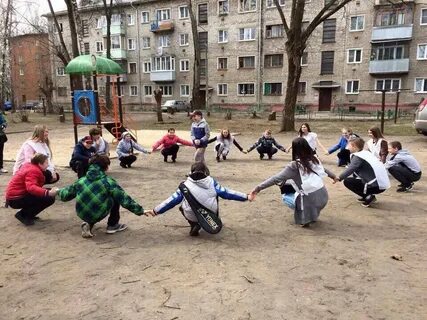 Игры во дворе