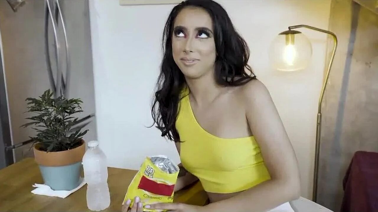 Алекс грейс stepsis. Sister cumming. Сестра cumface. Sister cumming. Kiarra wolfe актриса.