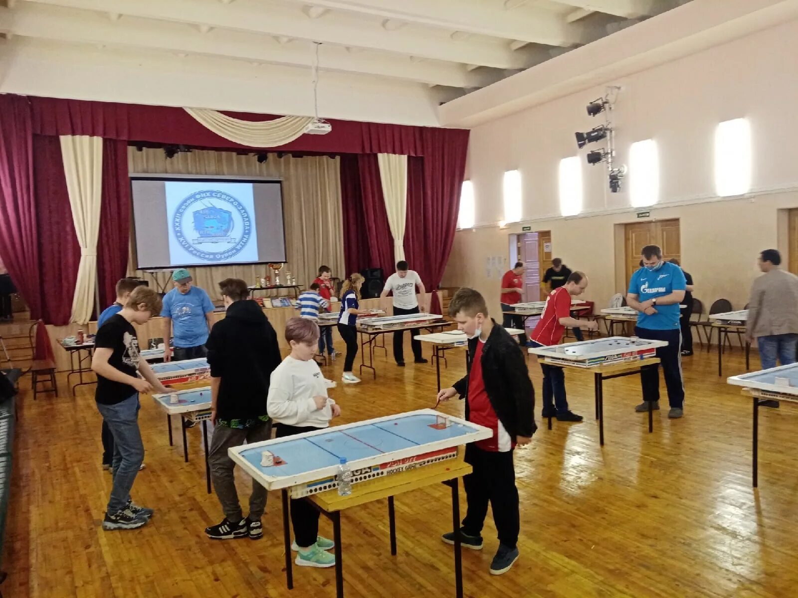 Подростково молодежный центр санкт петербург. Клубы в центре для подростков. Подростково молодежный центр санкт петербург. Первоклашка центр васильевский остров. Подростковые клубы спб.