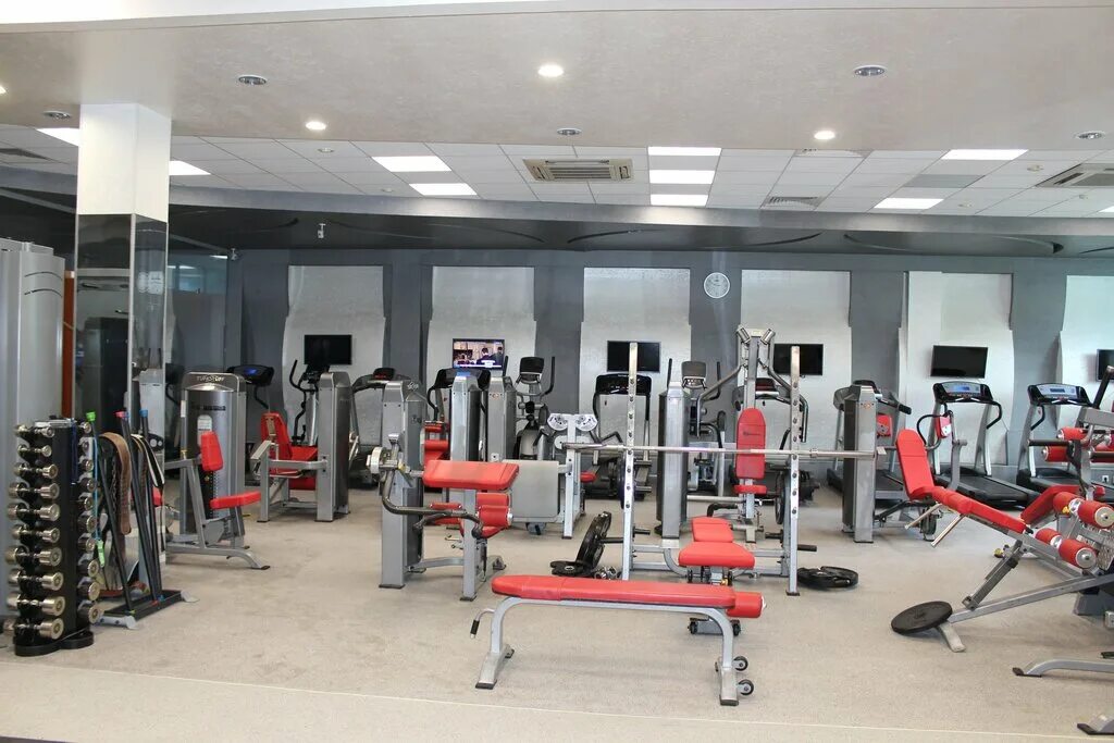 Фитнес центр нижний новгород. Фитнес проспект ленина нижний новгород. Спортзал нижний новгород. Фитнес клубы нижний новгород. Буревестник казань спортзал.