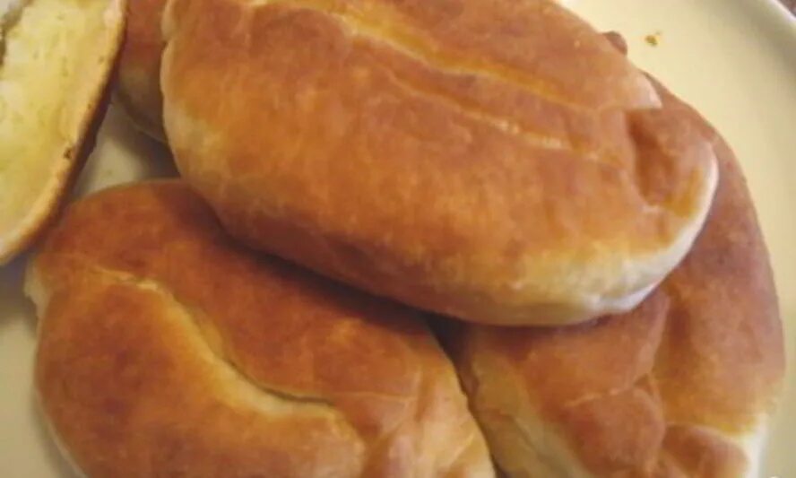 Вкусные жареные пирожки на молоке