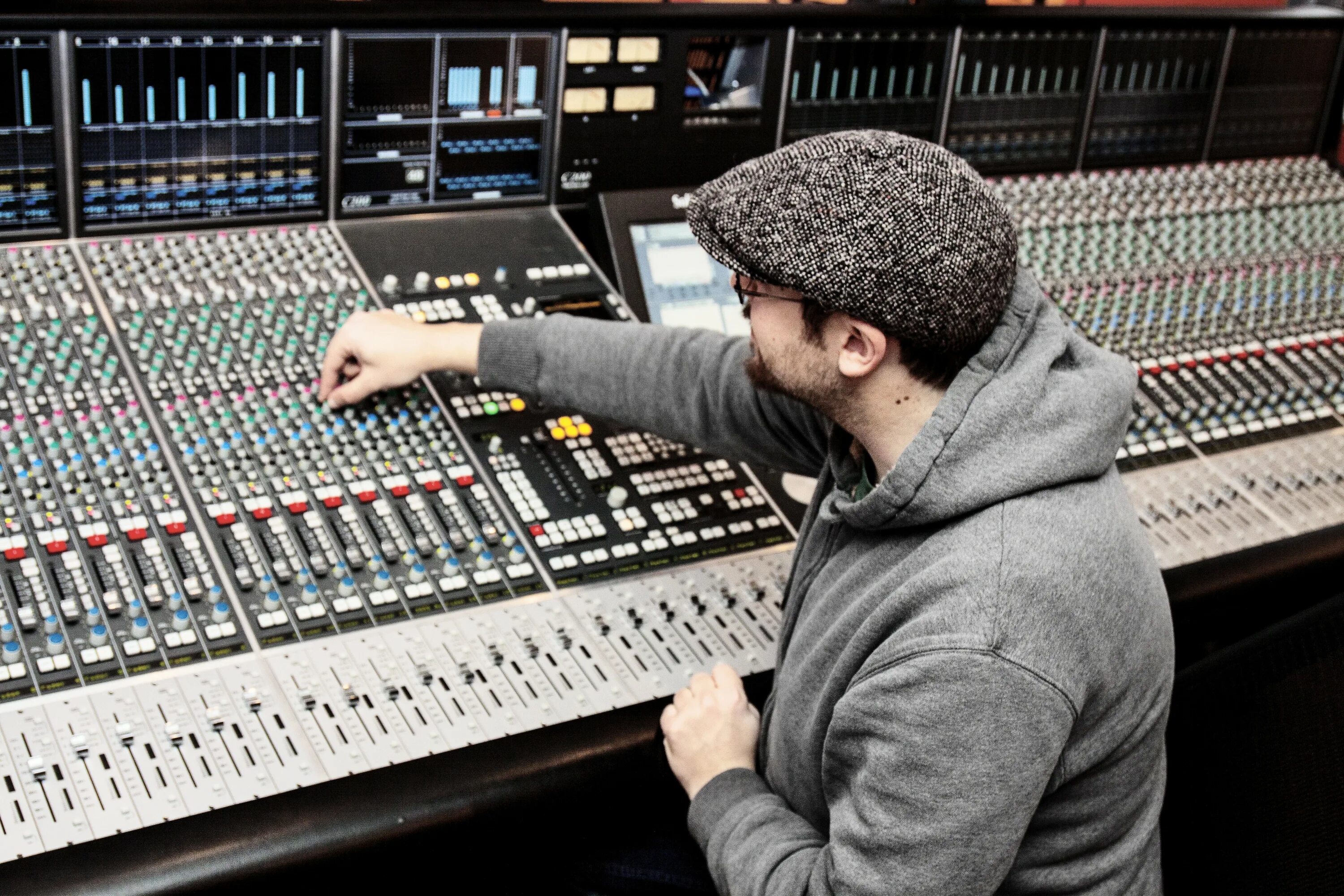 Audio engineer