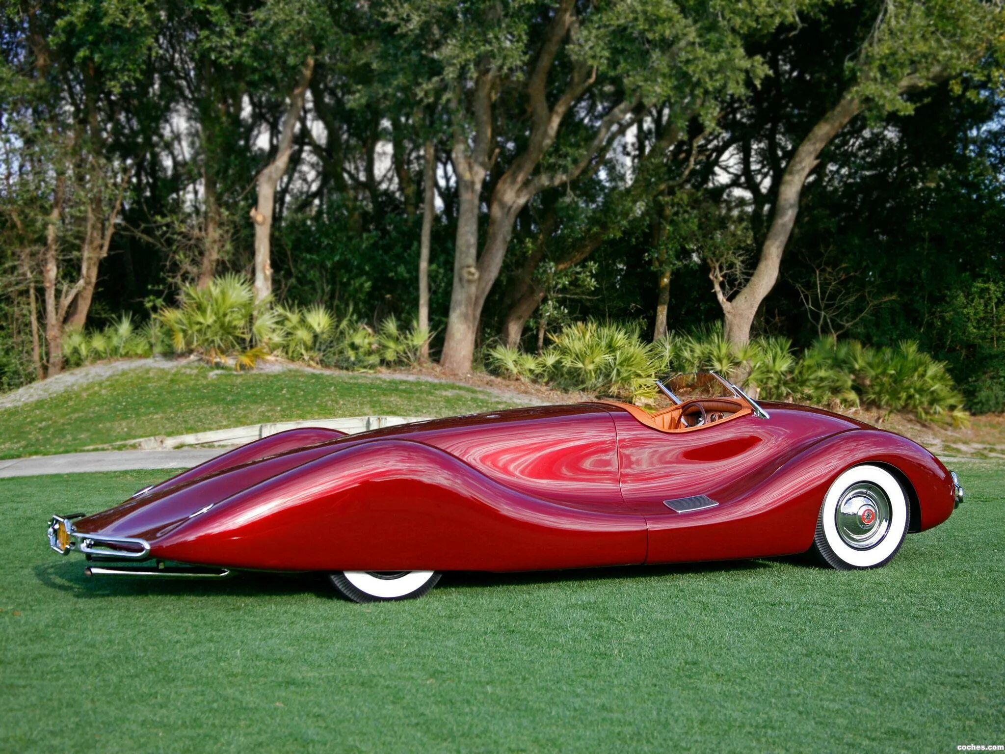 Какая редкая машина. Buick Streamliner 1949. Buick Streamliner. Бьюик стримлайнер 1948. Бьюик Special 1949.