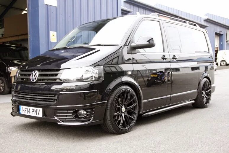 Фольксваген Мультивен т5. Volkswagen Multivan t5 Black. VW Caravelle t5 Tuning. VW t5 Multivan обвес. Купить фольксваген т5 бу авито