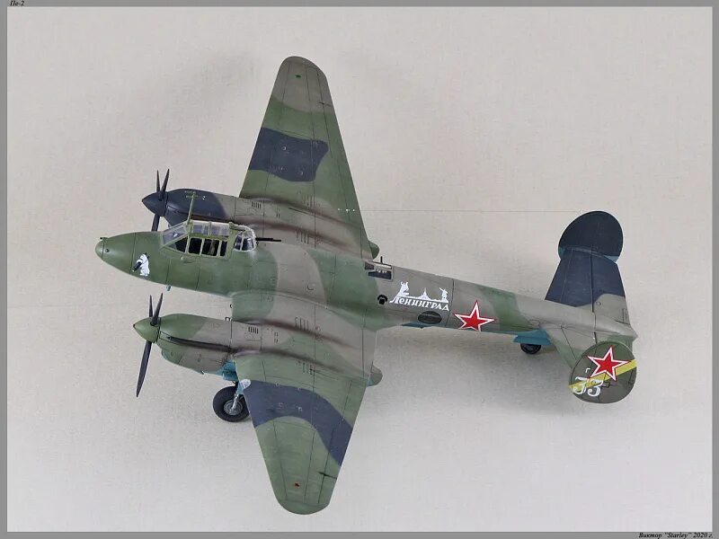 Диорамы с самолетом пе 2. Пе 2 1 72. Пе 2 1 72. Пе 2 1 72. Модель самолета пе 2 1/72 звезда.
