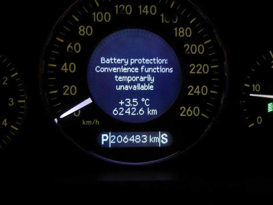 Battery error. Battery Protection convenience functions temporarily unavailable w211. Battery Protection convenience functions temporarily unavailable. Ошибка на 211 знак аккумулятора. Battery Protection convenience functions temporarily unavailable w211 перевод.