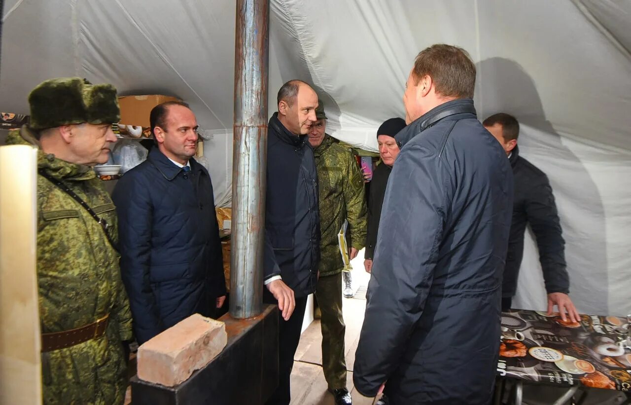 Приезд в оренбург. Павловка Оренбург Военная часть полигон. Мобилизованные в нижней Павловке Оренбург. Военный полигон нижняя Павловка Оренбург. Паслер и комаров 24 октября 2022 нижняя Павловка.