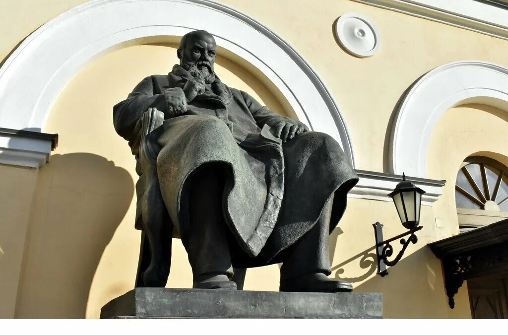 Памятник а. Памятник александру островскому в москве. Памятник александру островскому в москве. Памятник александру островскому. Н.