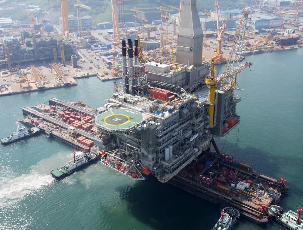 Нефтедобывающая платформа беркут. Платформа орлан сахалин 1. буровая платформа орлан. платформа сахалин-2. буровая сахалин 2.