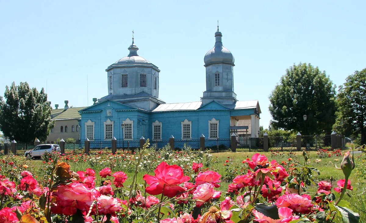 Погода в красном белгородской на неделю. Село горки Красненский район Церковь. Красненский район село горки. Храм в Уколово Белгородской области. Лесное Уколово Красненский район.