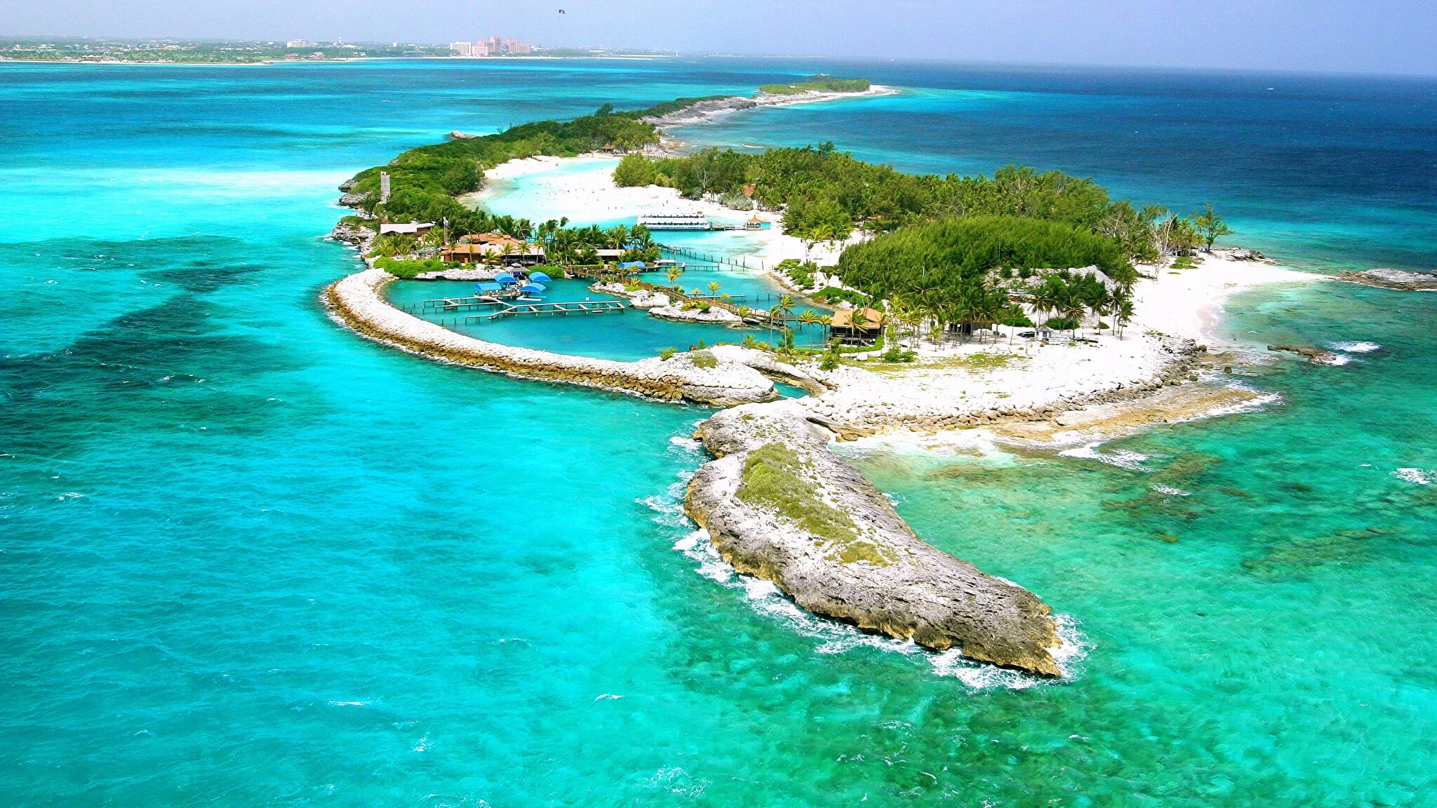Внутренние моря карибское. Нассау (Багамские острова). Багамы остров Нассау. Голубая Лагуна остров Нассау. Голубая Лагуна на Багамских островах.
