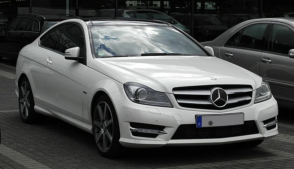 Купить 3.2 мерседес. Мерседес Бенц 250. Mercedes c250 Azerbaijan. Мерседес 1313. Mercedes Benz m180.