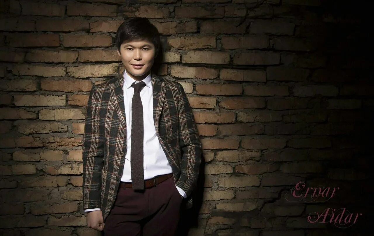 певец кайрат. сине сине кайрат нуртас. казахский песня нуртас. кайрат нуртас - екеумиз. кайрат нуртас juwir.