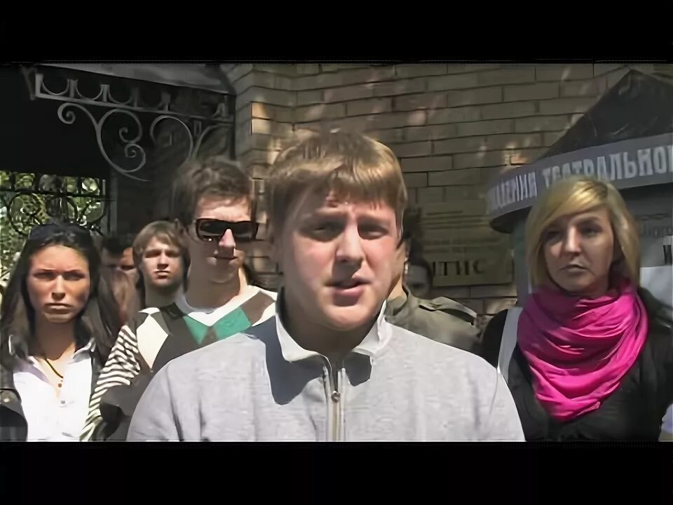 Выпускники гитиса известные. ГИТИС Валентин Тепляков. Выпуск РАТИ 2007. ГИТИС студенты известные.
