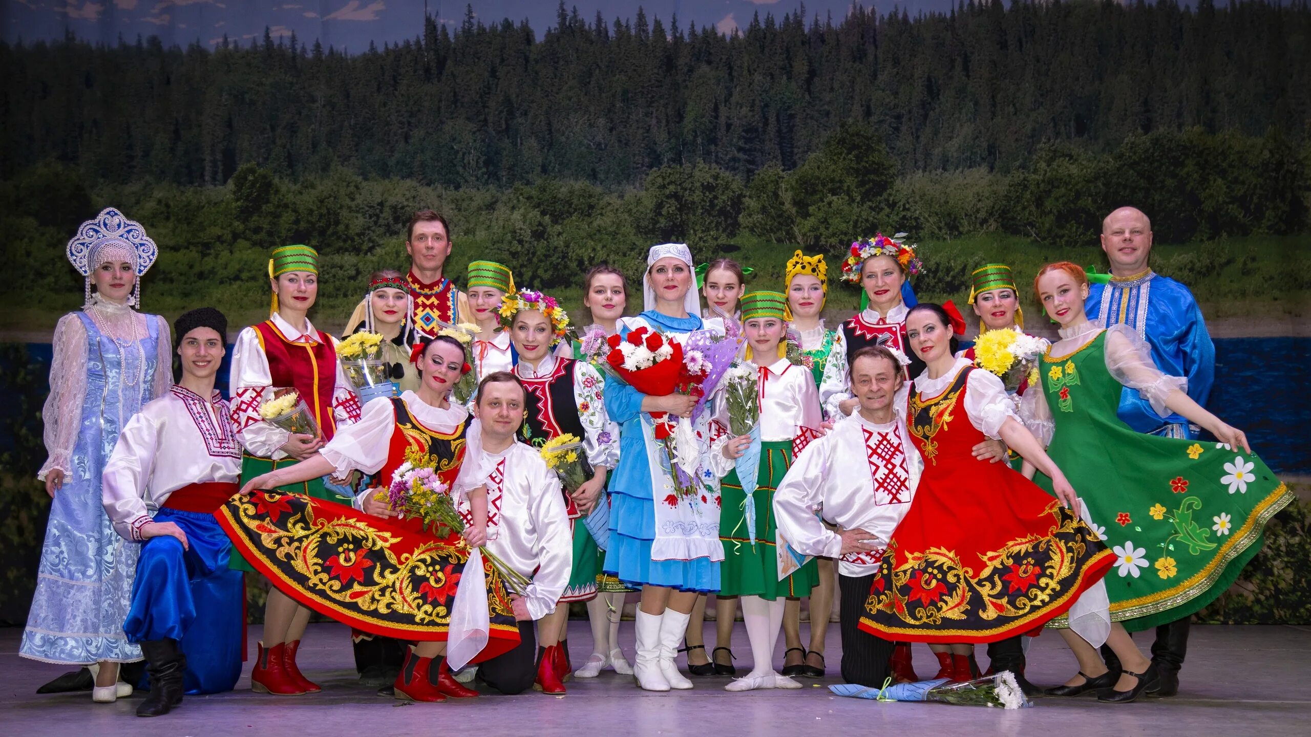 Русская национальная самобытность. Народные танцы. Современный фольклор. Народная культура. Ансамбль народного танца Рось.