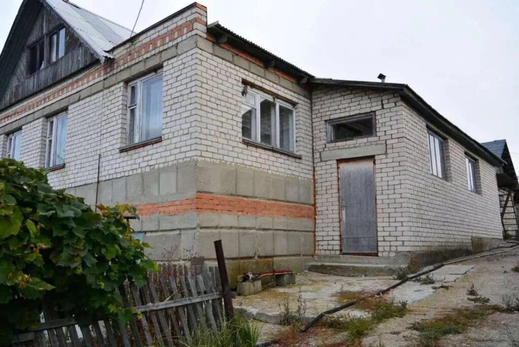 Дом большие брусяны. Село брусяны самарская область. Малые брусяны свердловская область. Большебрусянское свердловская область. Брусяны самарская область коттеджи.