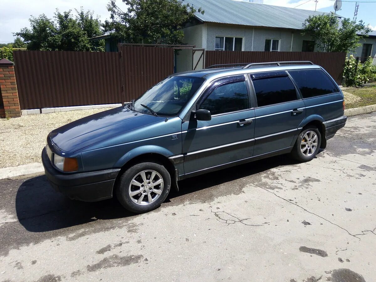 Volkswagen b3 универсал 1990. Volkswagen Passat b3 1990 универсал. Фольксваген Пассат универсал 1990. Volkswagen Passat 1.8 МТ, 1990. Куплю фольксваген б у в москве