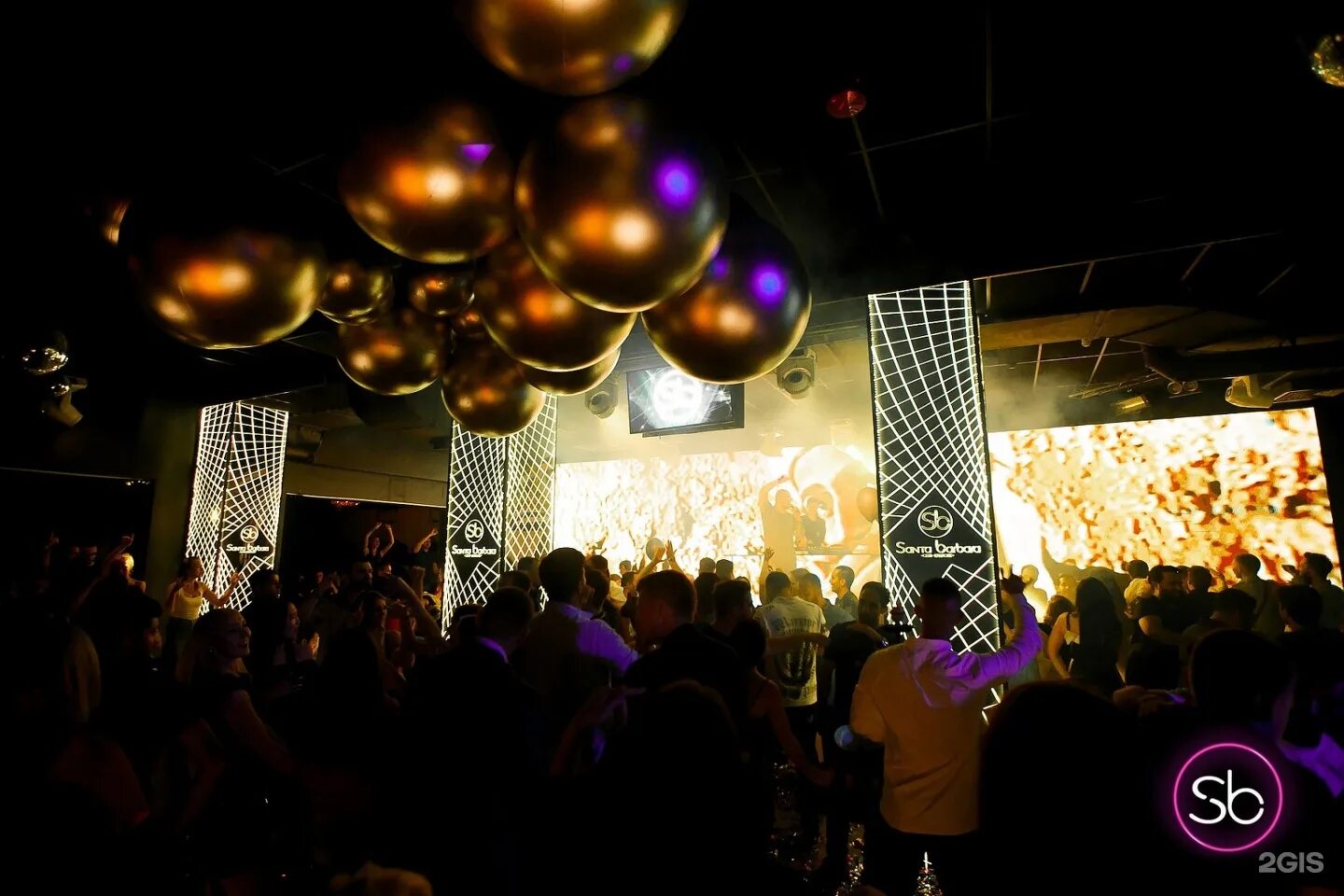 Santa barbara club, санкт-петербург. Казанская 7 санта барбара. Бар санта барбара спб. Бар санта барбара спб. Санта барбара караоке спб.