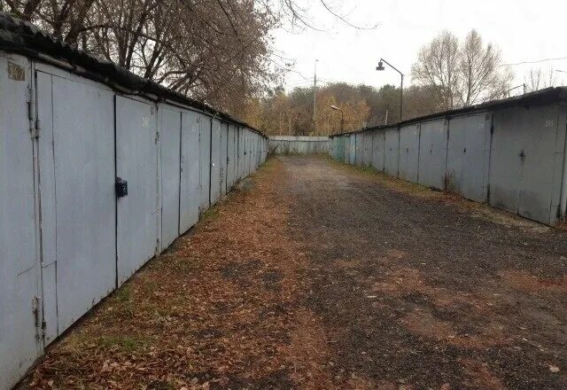 Гск граница. Вскрыли гараж. Гараж пенза. Гск-10 железнодорожник, балашиха. Гаражный кооператив сбоку.