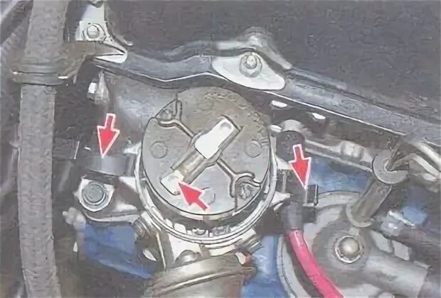 Как правильно должен стоять трамблер. Audi 100 трамблёр зажигания. Выставить зажигание ваз 2107 карбюратор. Метки трамблера ваз 2107 карбюратор. 8.