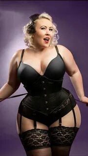 Жируха в белье.