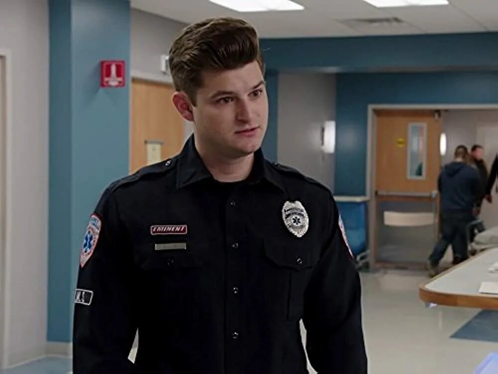 Джо кири чикаго. Джо кири пожарные чикаго. Джо кири чикаго. Joe keery. Джо кири стив.