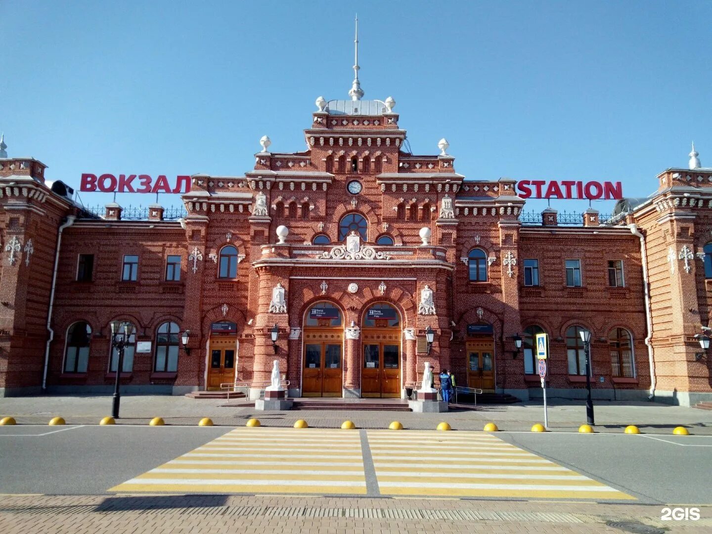Казанский железнодорожный вокзал казань. Жд вокзал казань сайт. Центральный жд вокзал казань. Ржд вокзал казань. Казанский железнодорожный вокзал казань.