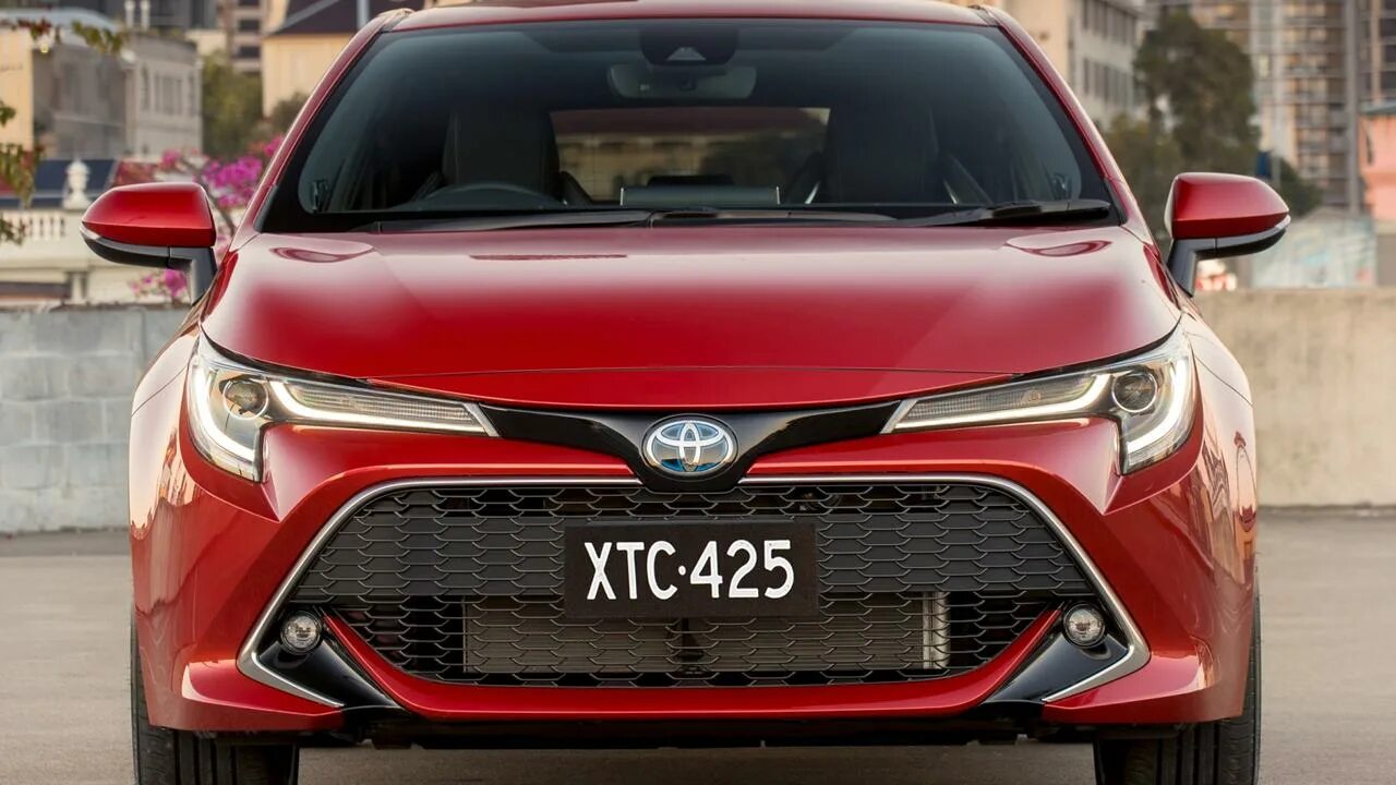 Королла кросс гибрид. Toyota Corolla Cross. Toyota Corolla Cross 2019. Toyota Corolla Hybrid 2022. Toyota Corolla Cross Hybrid.