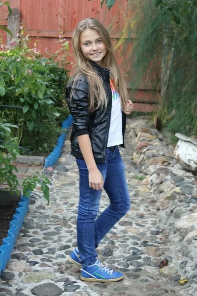 Г 15 лето. Вика Капустина. Саша Капустина в 14 лет. Девушка 15 лет. Красивые девушки 14-15 лет.