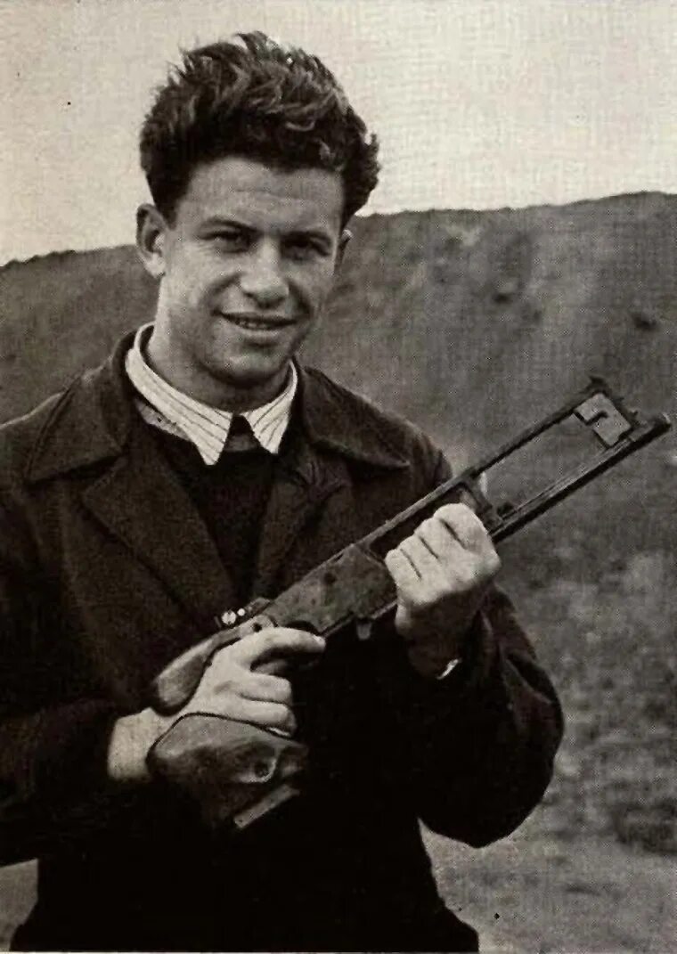 Сколько лет ивану марголину