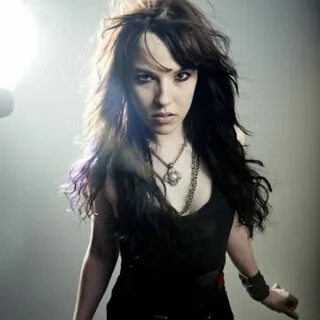 Sarah halestorm