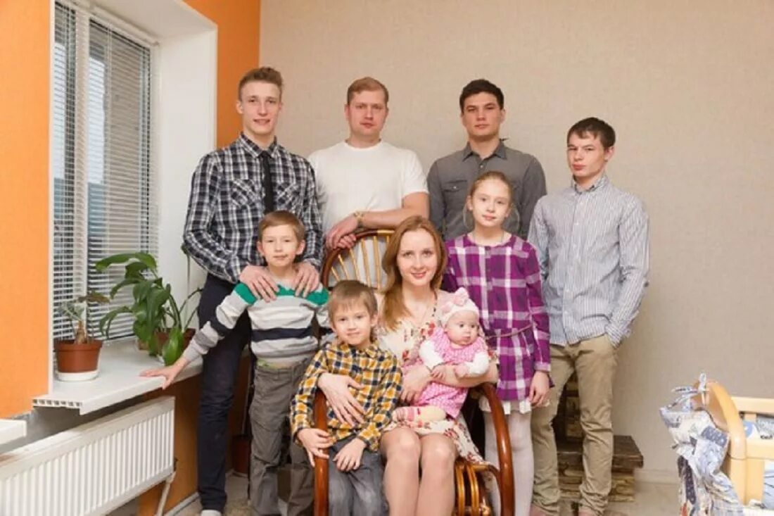 Львова белова биография личная жизнь муж Биография без тёмных пятен: работа, муж-священник и 22 ребёнка Марии Львовой-Бел