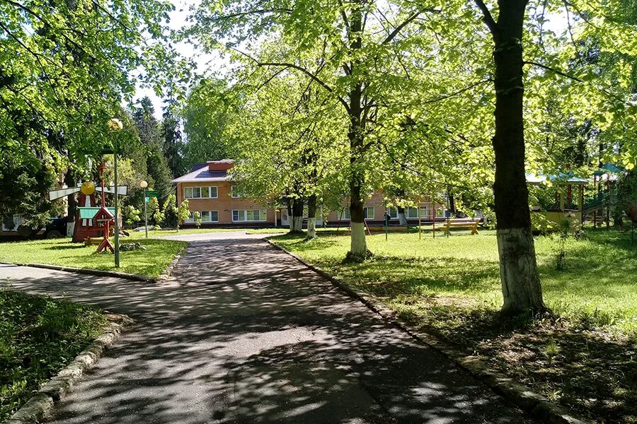 Дол парк. Пансионат Парус Руза. Пансионат Парус Рузский район. Лагерь в Подмосковье Рузский район. Пансионат Парус Озернинское водохранилище.