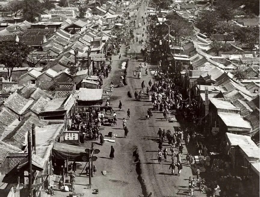 1900 china. Пекин 19 век. Архитектура китая в 18 веке. Пекин запретный город площадь тяньаньмэнь. Цзиньшань шанхай.