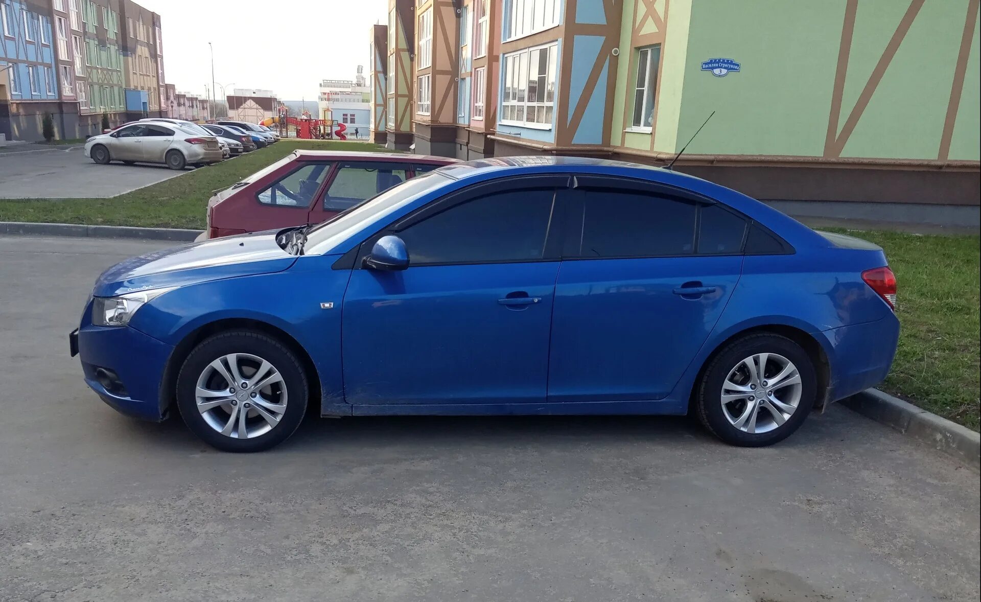 Шевроле Круз 205/55/16. Круз 205 55 16. Chevrolet Cruze 205/55 r17. Cruze r18 205/55. Круз резина размер