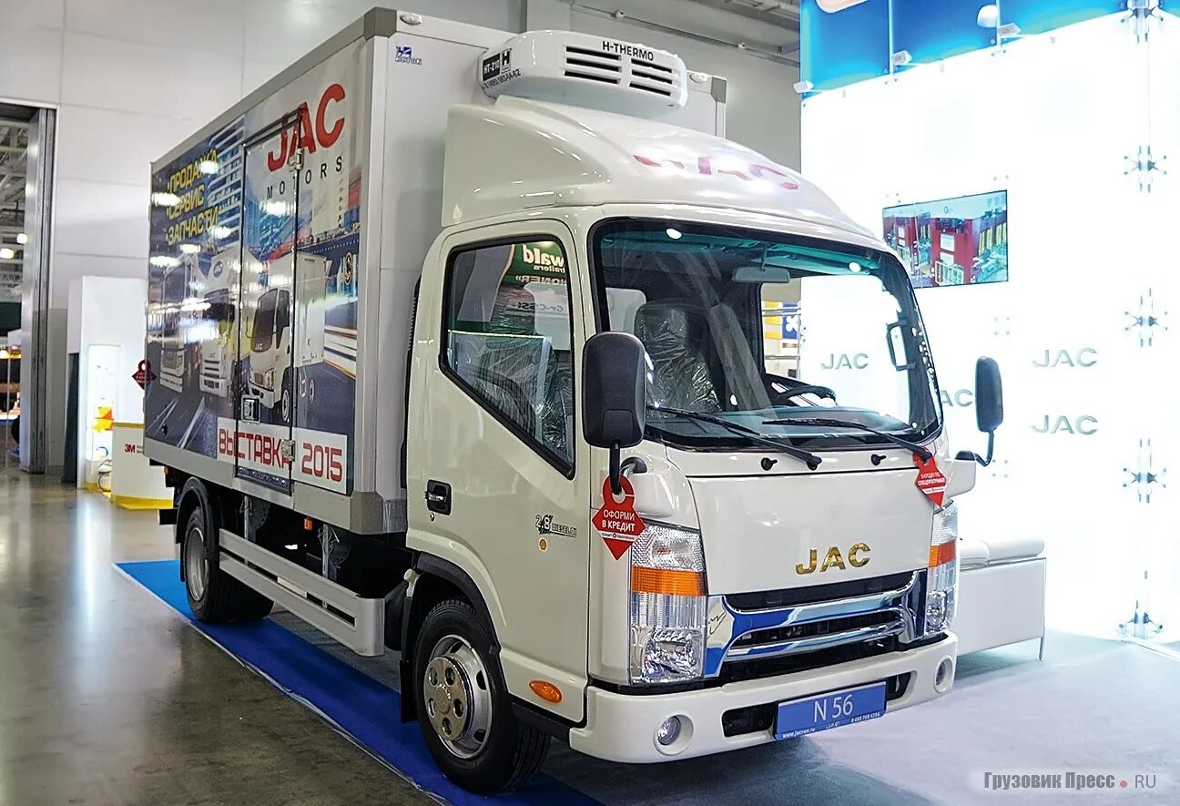 Купить грузовик категории в. JAC шасси. JAC m209. Рефрижератор на шасси JAC n35. JAC 721.