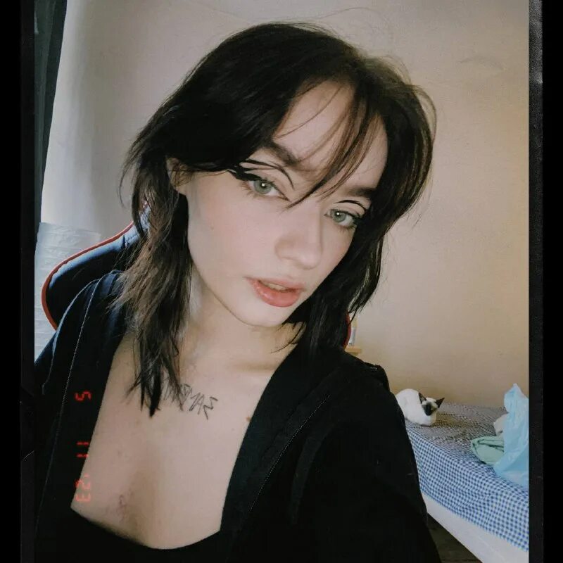 Yourpersonalwaifu видео. Yourpersonalwaifu. Yourpersonalwaifu. Yourpersonalwaifu актриса. Yourpersonalwaifu актриса.