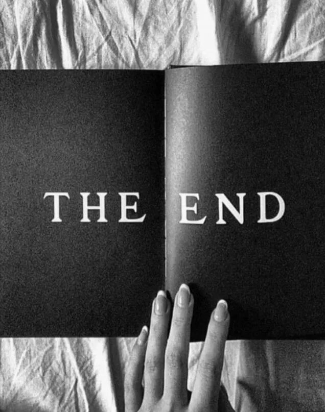 The end картинка. The end картинка для презентации. Книга end. Картинка the end на черном фоне. Главное разочарование