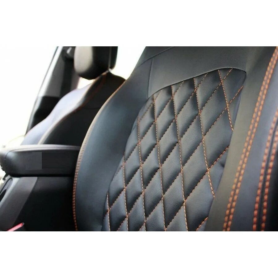 авточехлы. бентли континенталь gt 2022 черно красный салон. эксклюзивные авточехлы. чехлы автопилот черно белый ромб. чехлы сузуки сх4.