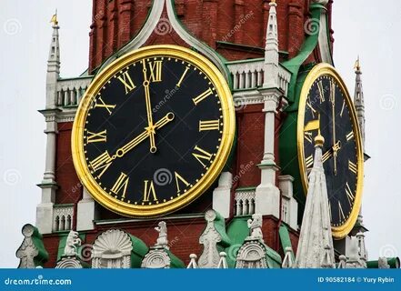 Москва час назад