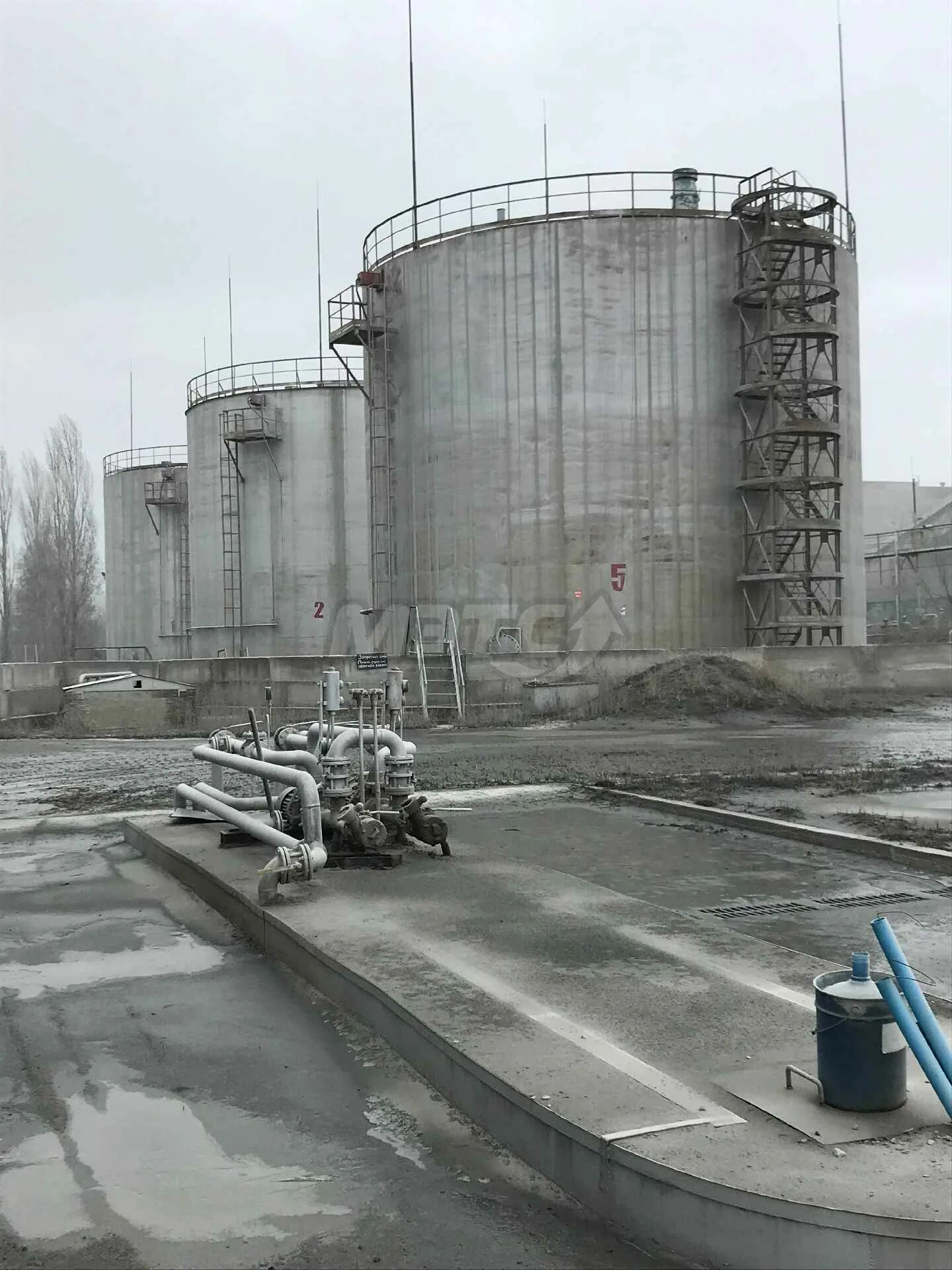 Нефтебаза воронеж 24 июня. Воронежская нефтебаза. Пожар фото. Пожар на нефтебазе в воронеже. Нефтебаза воронеж димитрова.