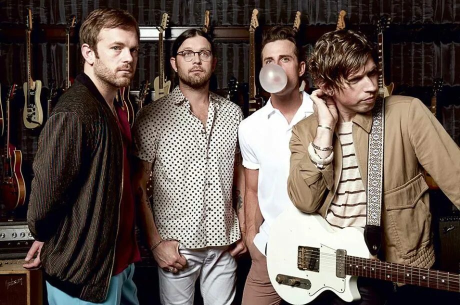 Группа Kings of Leon. Kings of Leon солист. Kings of Leon 2022. Lion King. Какая группа играет песня