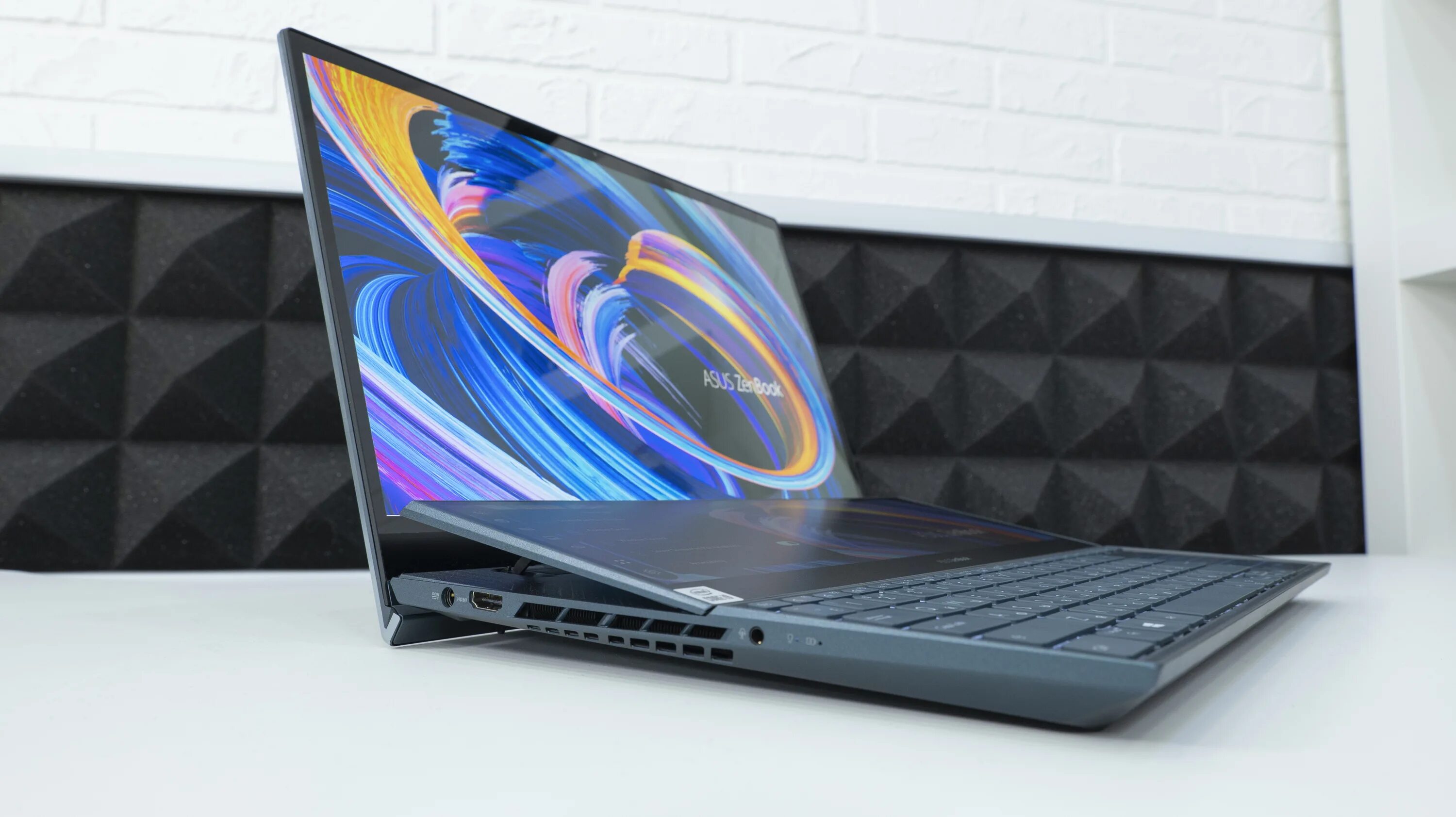 Asus zenbook ryzen 5. ASUS ZENBOOK Pro Duo 15. ASUS ZENBOOK Pro 15 OLED. ZENBOOK Pro 15 OLED (ux535). Ноутбук с 2 экранами ASUS ZENBOOK.