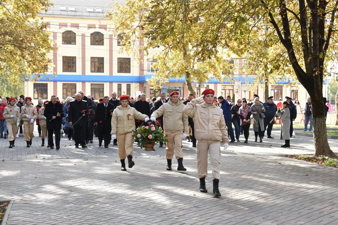 Новости славянска на кубани сегодня последние свежие. День освобождения Славянска на Кубани. Славянск-на-Кубани в прошлом. В Славянске празднуют 7 годовщину освобождения.