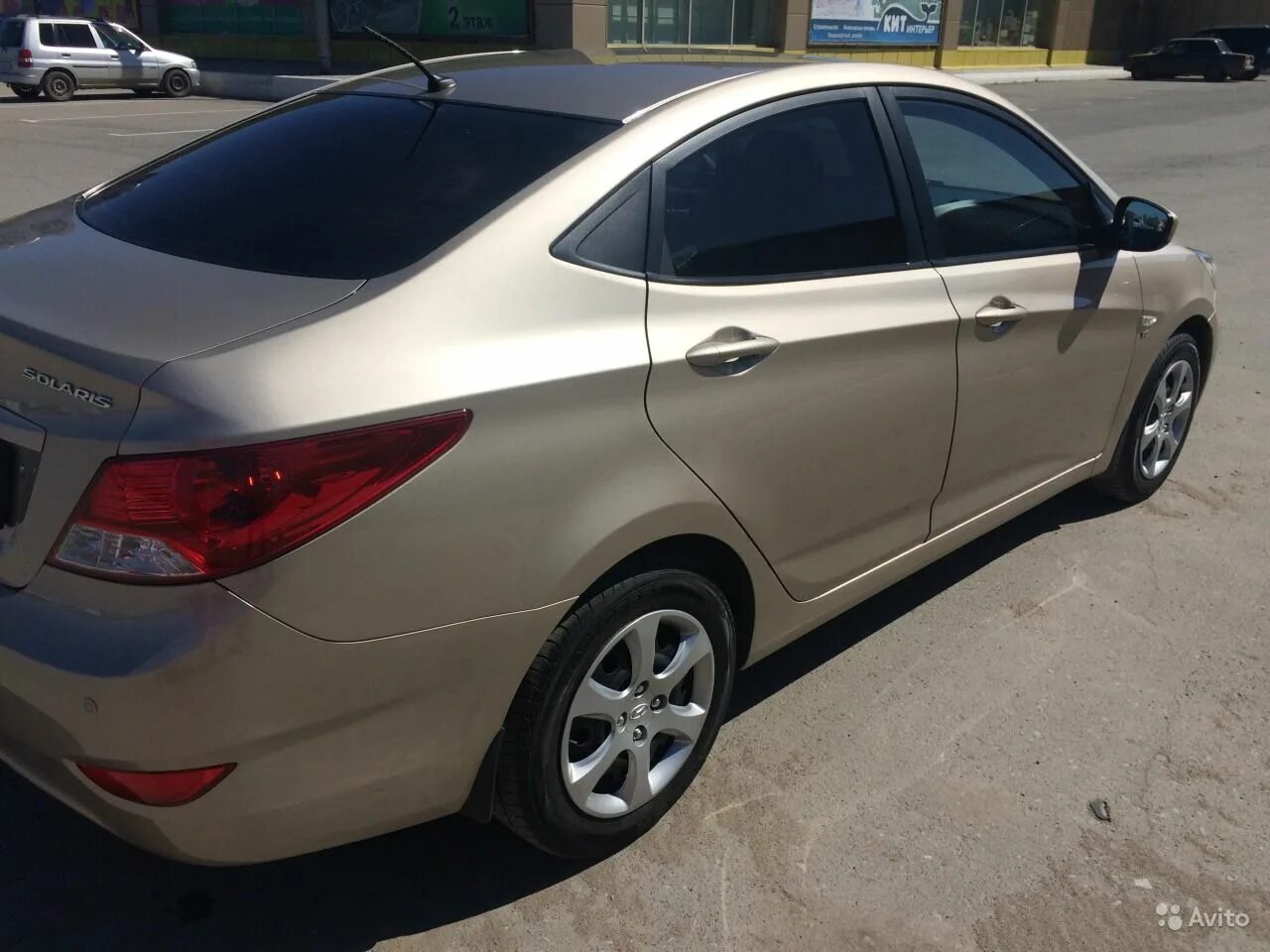 Hyundai solaris 2012 седан бежевый. Хендай солярис 1. Цвет машины хендай солярис. Цвет солярис 791. Цвет машины хендай солярис.