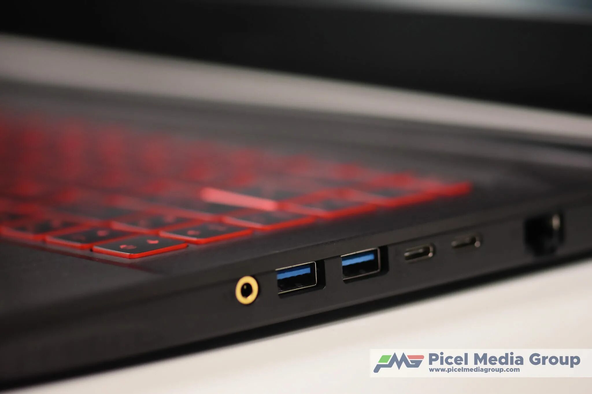 Bravo 15 a4ddr. Msi 15 b5m-001xru модель матрицы. Bravo 15 a4ddr. 6"/1920x1080/16gb/512gb ssd/amd radeon. Bravo 15 a4ddr.